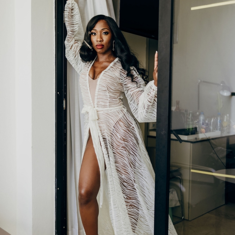 Custom Bridal wedding robe - Picture 3 of 6